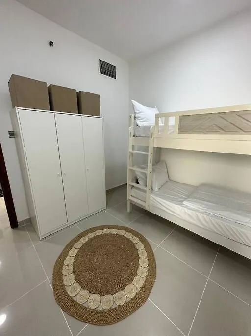 Bed Space In Dubai Marina Hostel Apartment